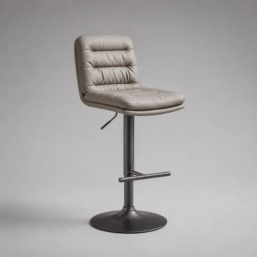 Sgabello da bar girevole regolabile in pelle grigia con schienale e base rotonda in acciaio nero, 48 × 52 × 88–108 cm